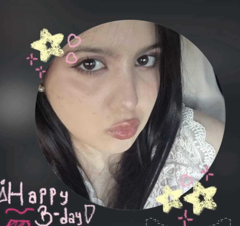 Circular portrait with Happy B-day lettering and star stickers